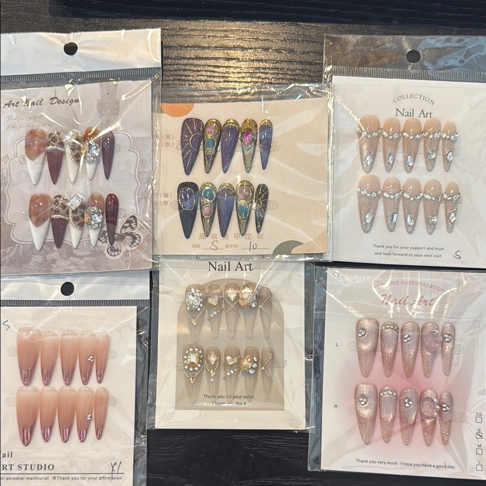 Assorted Nail Art Set with Rhinestones Press on Nails